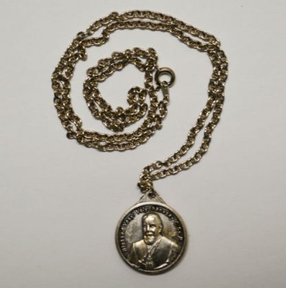 Chains for Medals